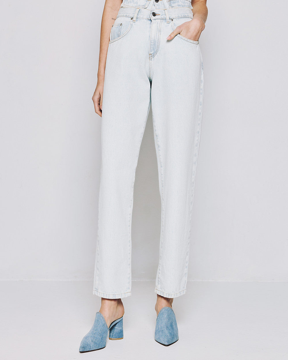 53-8040 High Waist Straight Leg Denim Pants - Brown Loft