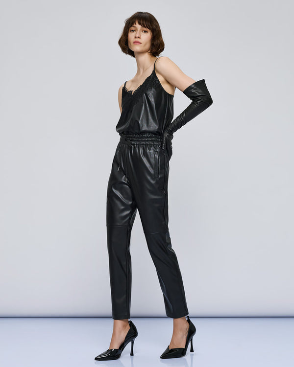 54-2096 Faux Leather Strap Top with Lace بلوزة بحمالات من الجلد الصناعي مزينة بالدانتيل