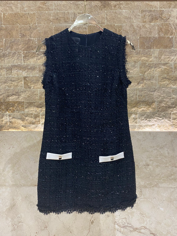 54-3013 Mini Sleeveless Tweed Dress فستان قصير بدون أكمام من التويد