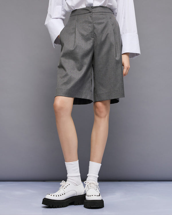 54-5040  Pleated Bermuda Short شورت برمودا مطوي