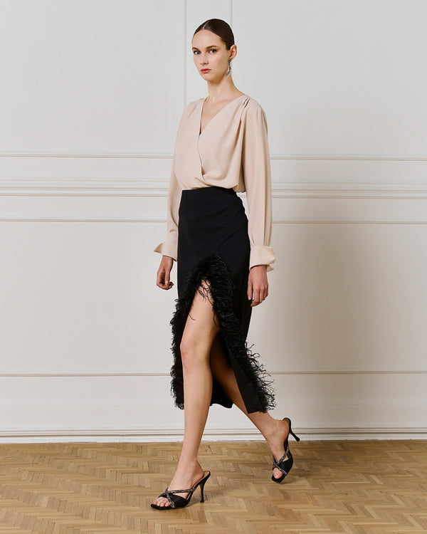 54-6014 Midi Skirt with Feathers تنورة متوسطة الطول مزينة بالريش