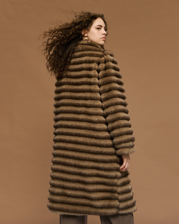 54-9108  Faux Fur Long Coat معطف طويل من الفرو الصناعي