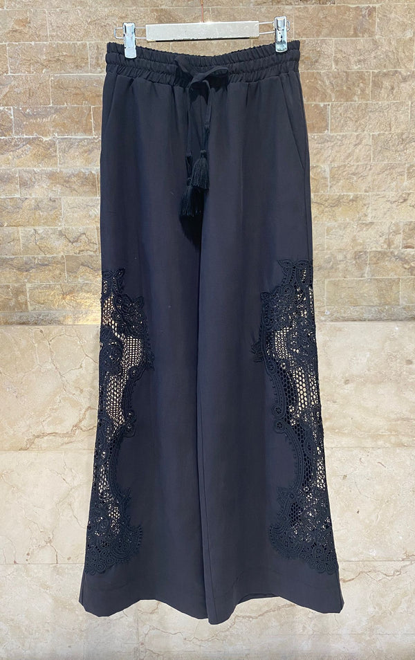 63-5039 Elegant Pants with Lace Details