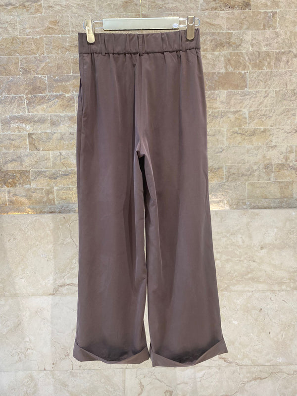 63-2121/5046 V Neck Top and Pleated Pants