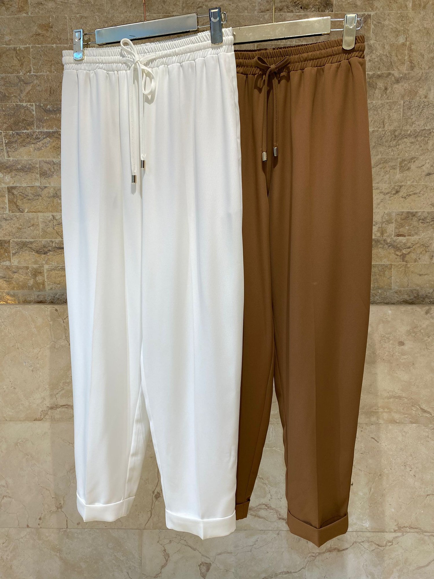 63-5101 Elasticated Pants with Turn-up Cuffs - Brown Loft