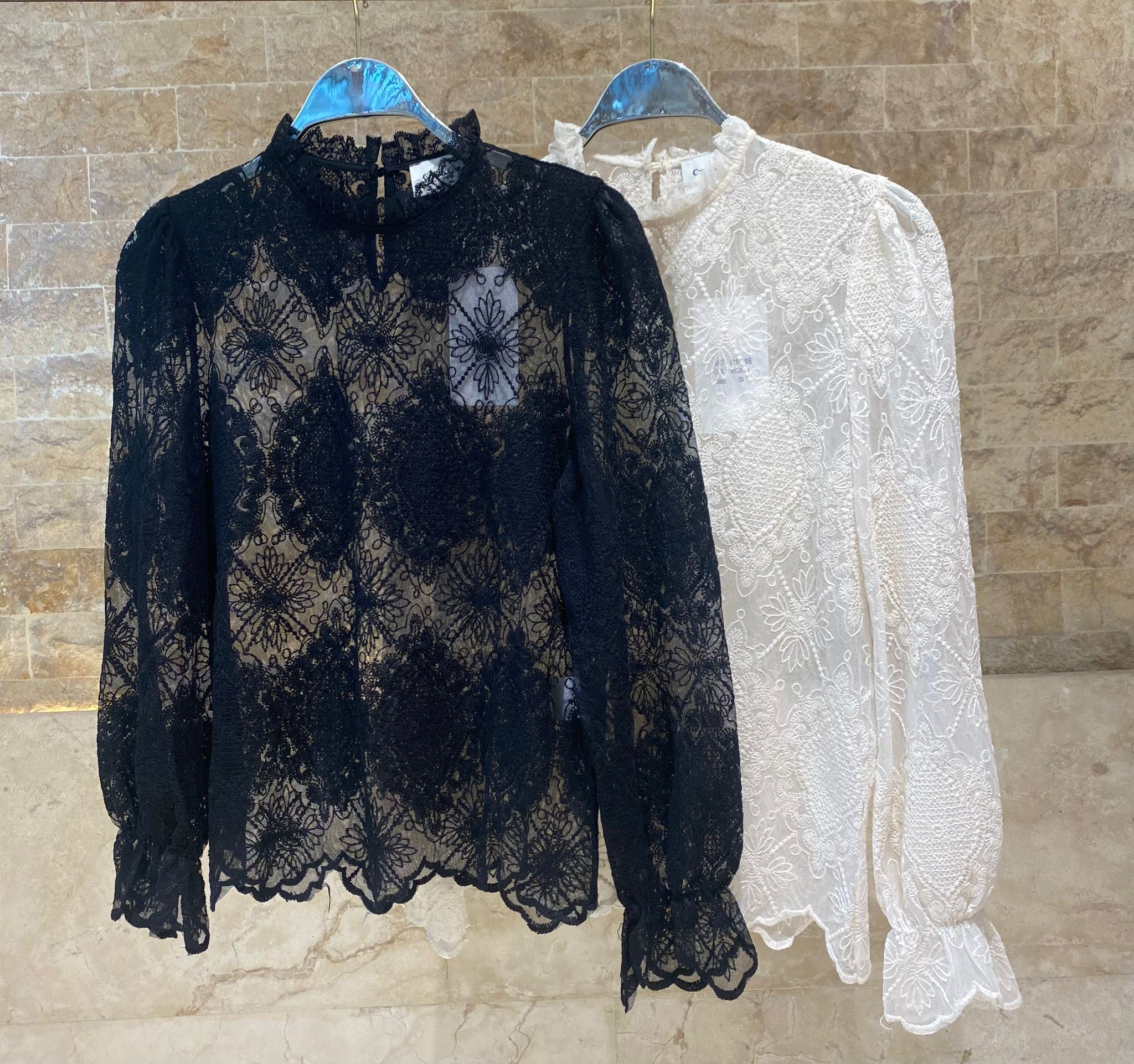 81048 Mock Neck Collared Sheer Floral Lace Top