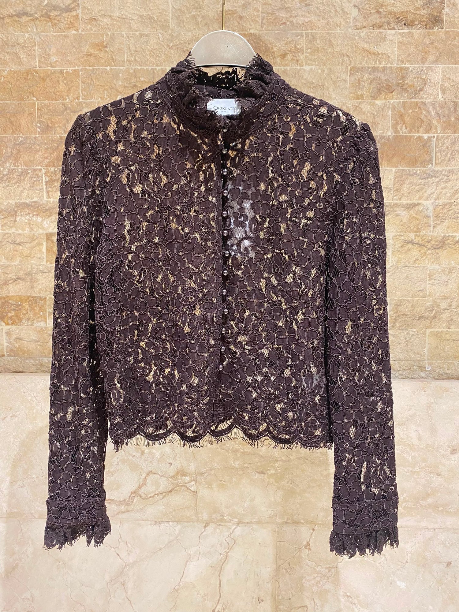 81085 Floral Lace Top بلوزة من الدانتيل بنقشة الزهور