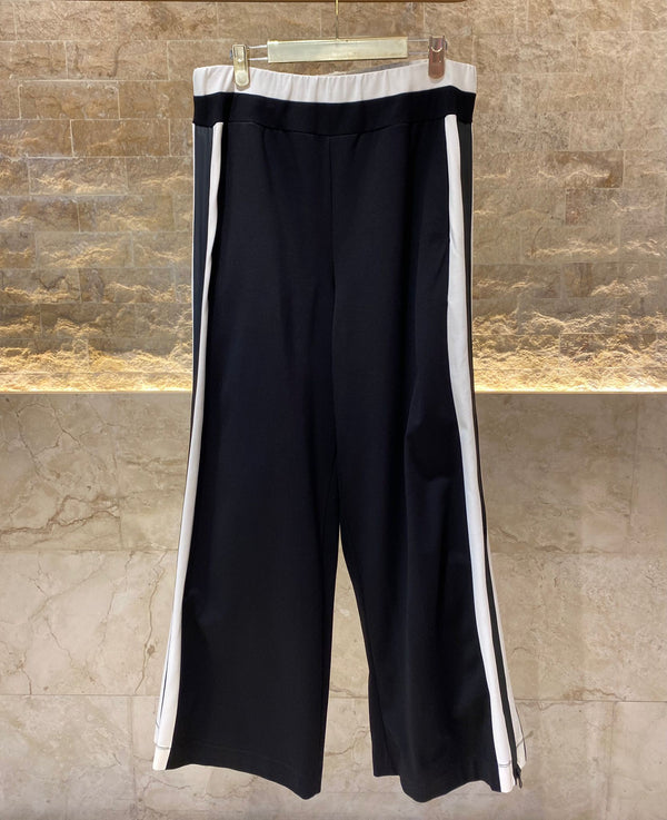 8201.2071 (Wide Leg Pants with Striped) بنطلون واسع الساق مع مخطط