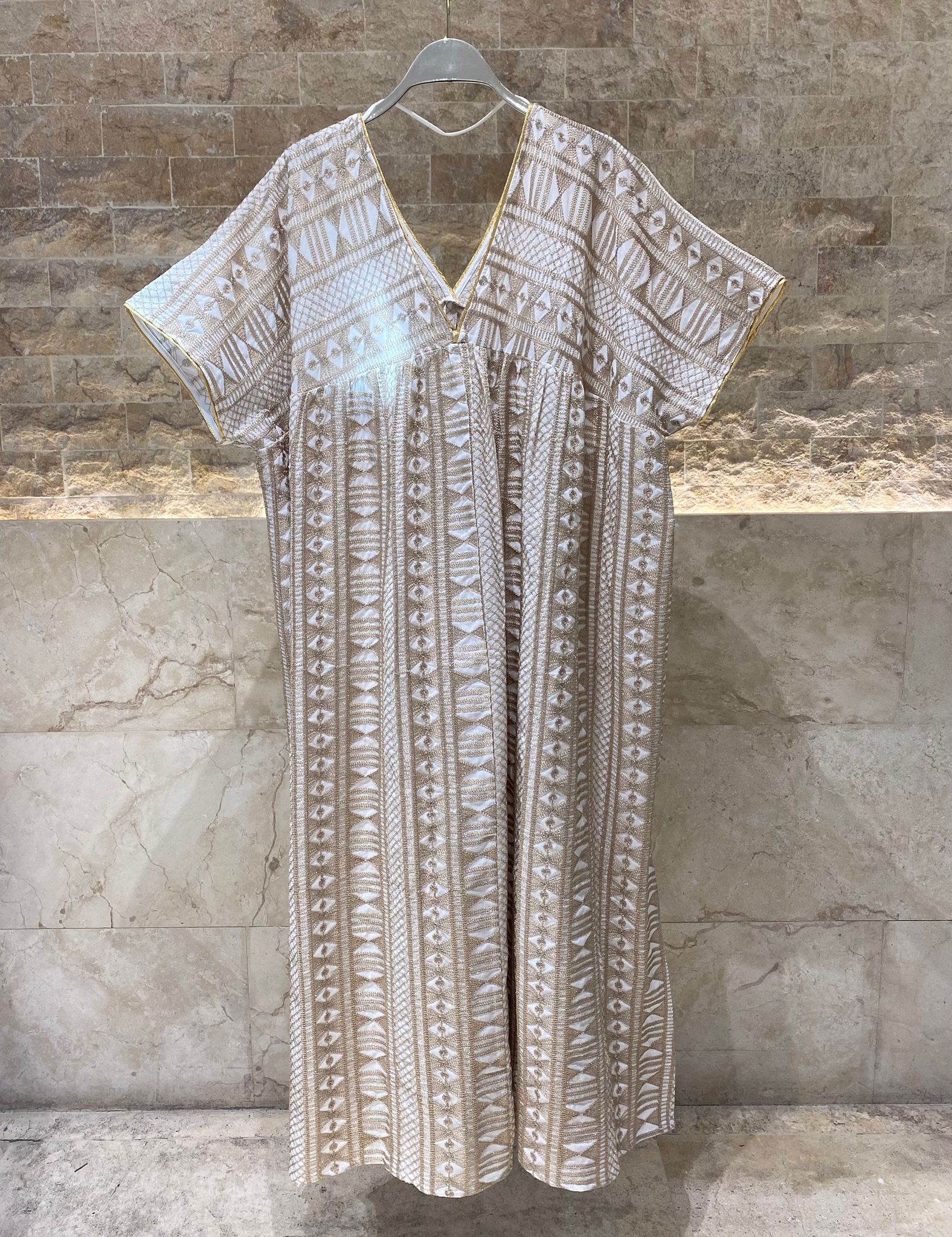 8301.7180 Geometric Embroidered Oversized Kaftan - Brown Loft