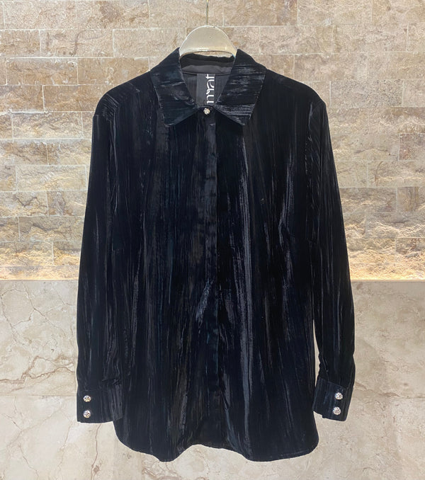 8401.3005 Collared Crushed Velvet Oversized Shirt قميص كبير الحجم من المخمل المكسر ذو الياقة