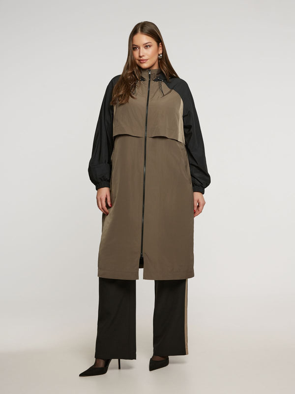 8401.4032  Hoodie Long Taffeta Oversized Jacketجاكيت بغطاء رأس طويل من التفتا كبير الحجم