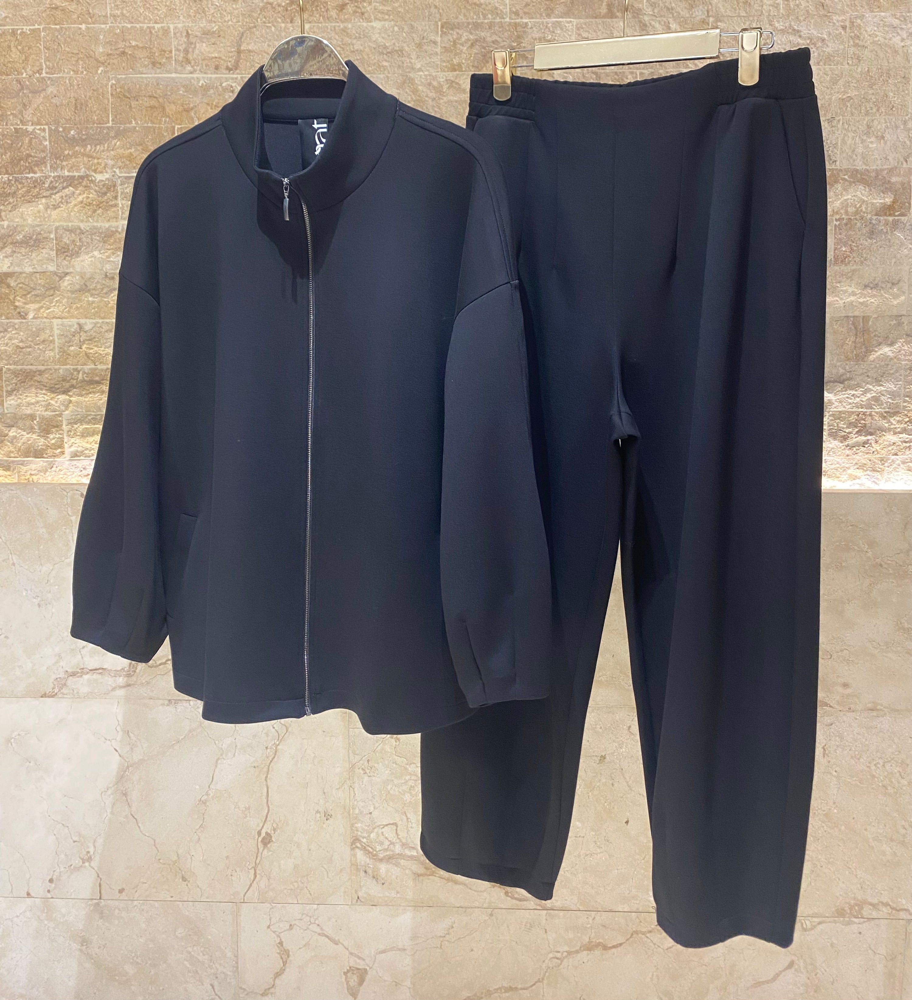8401.4040/2026 Oversized Jacket and High Waist Jogger Pants - Brown Loft