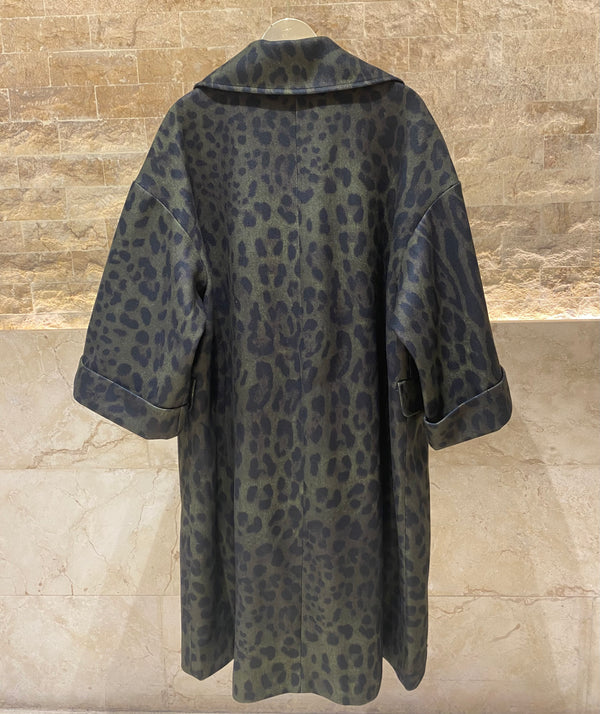 8401.4056 Oversized Leopard Print Midi Length Coat معطف متوسط الطول بطبعة جلد النمر كبير الحجم