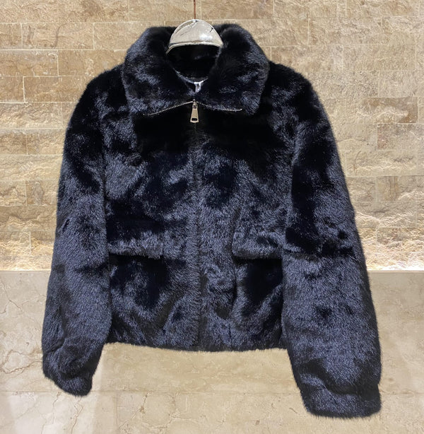 Alba Oversized Faux Fur Jacket جاكيت فرو صناعي كبير الحجم