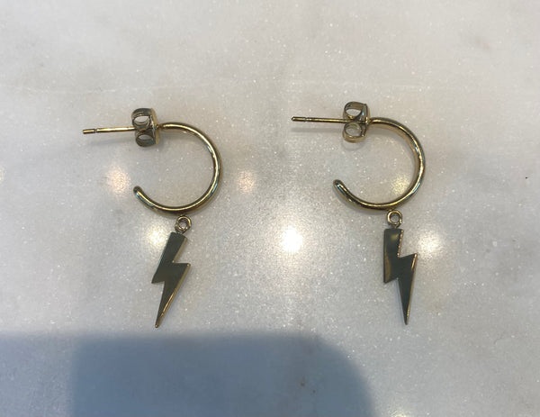 B021270392 Mini Flash Hoop Earrings أقراط فلاش صغيرة مع تفاصيل مسمارية