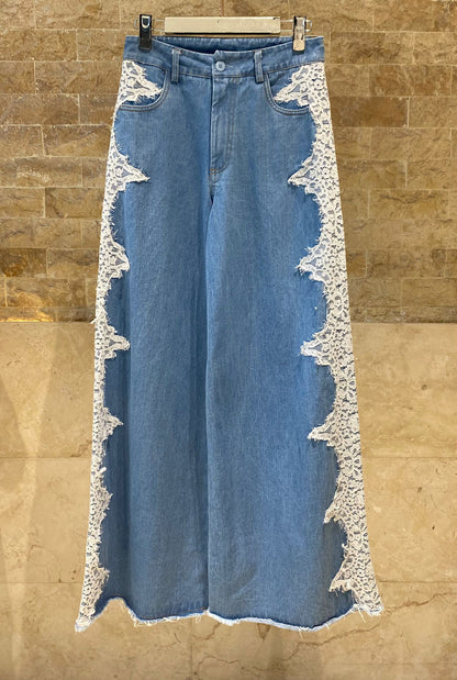BCG0280-10 Denim Pants with Floral Lace - Brown Loft