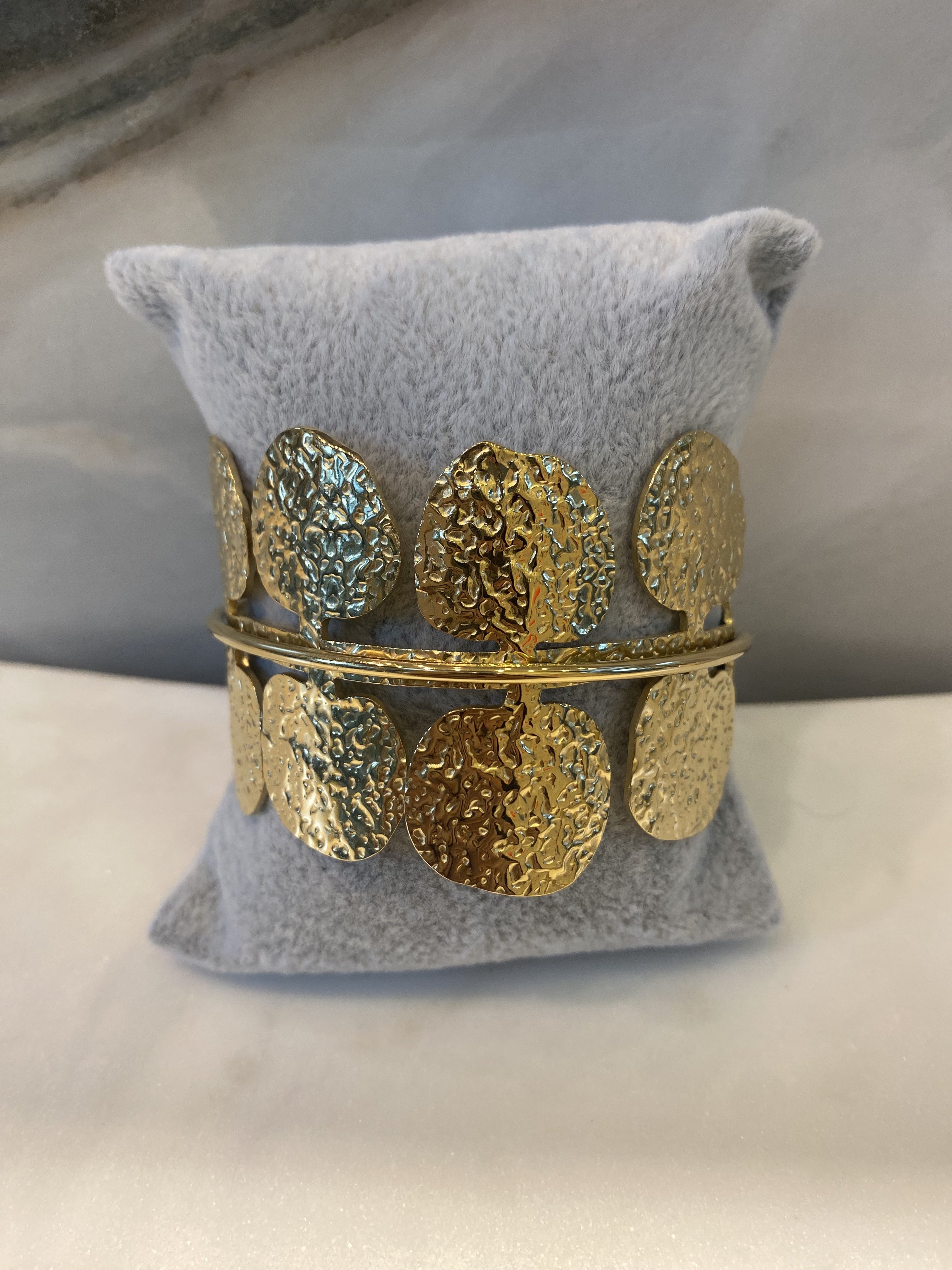 BRA2125049 Hammered Coin Cuff Bracelet - Brown Loft