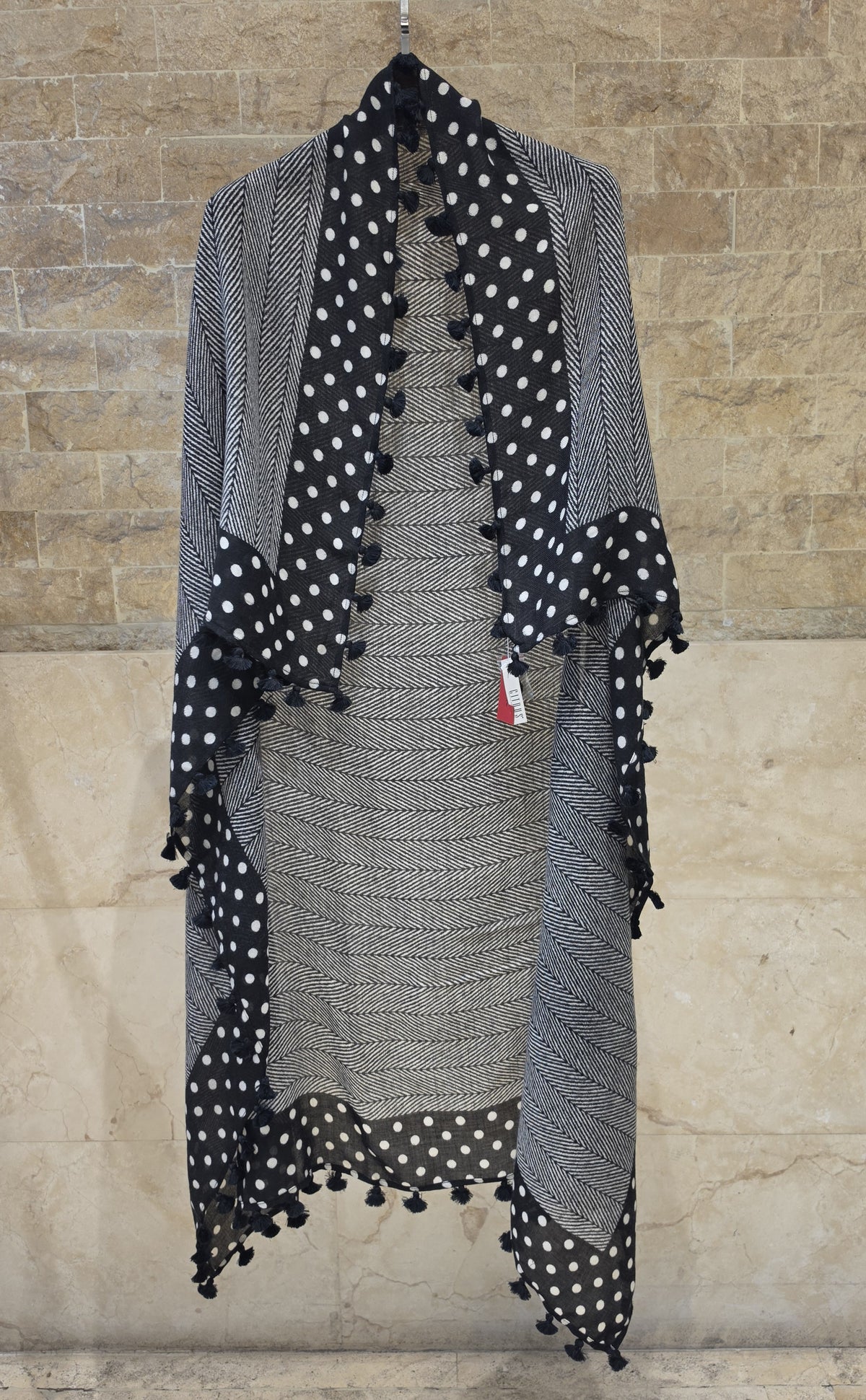 C20179 Herringbone Dot Pompom Scarf