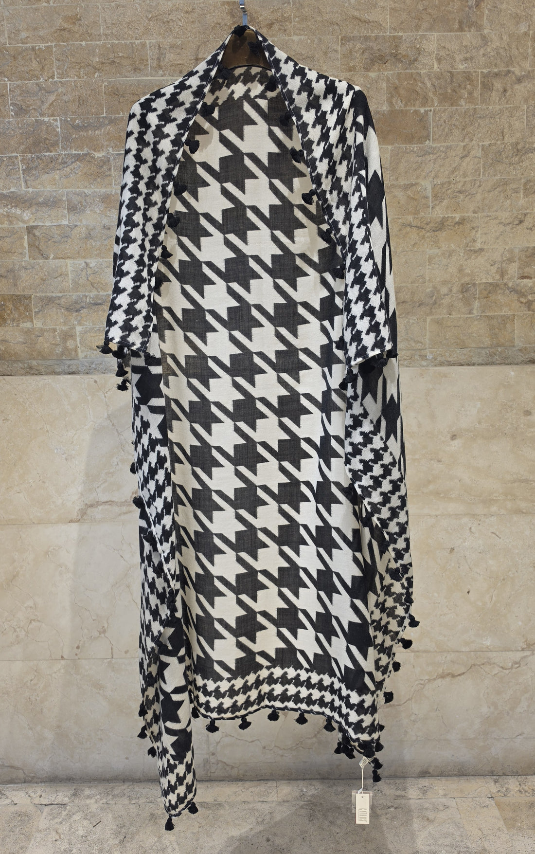 C211071 Houndstooth Print Square Scarf