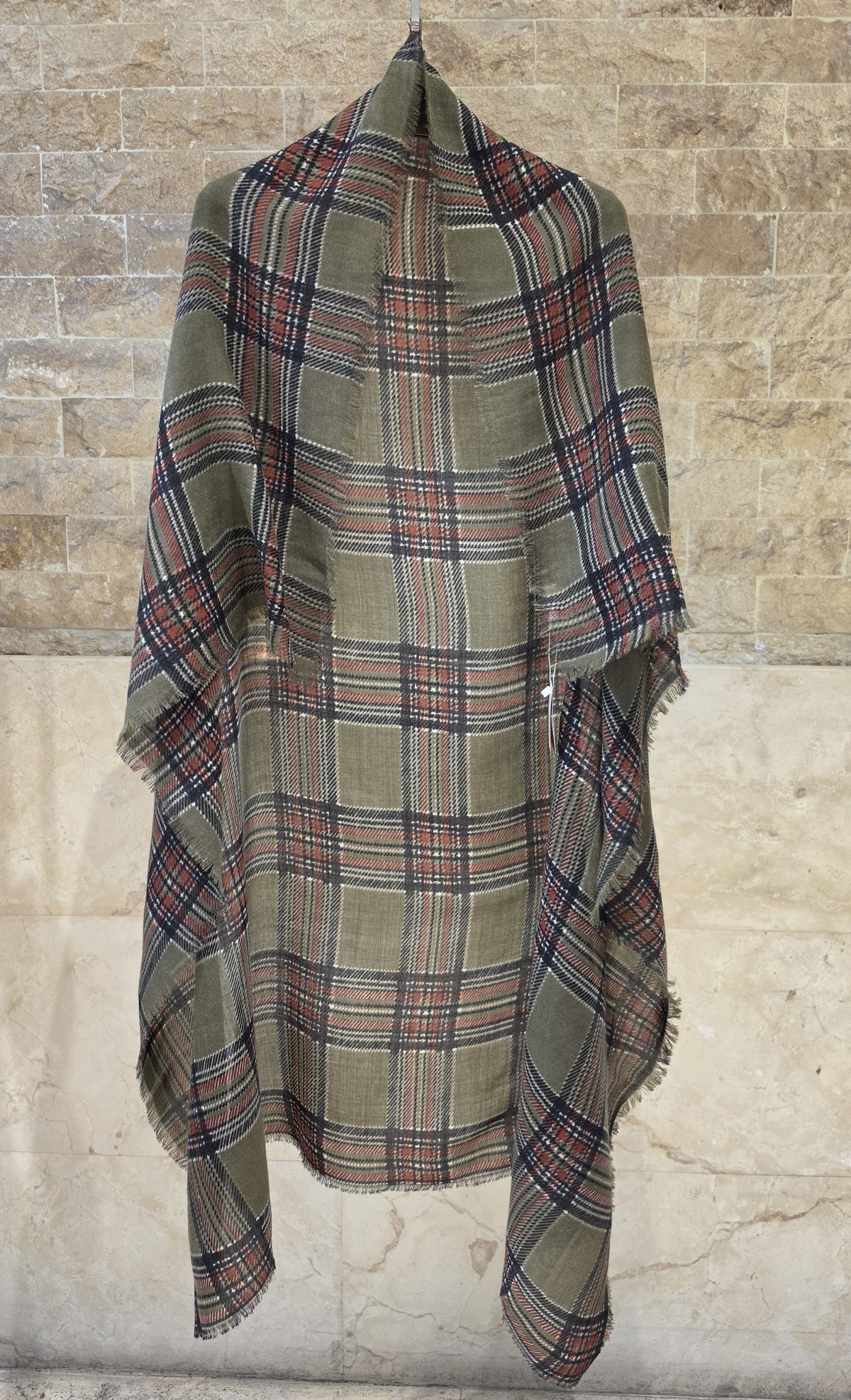 C23518 Square Tartan Scarf