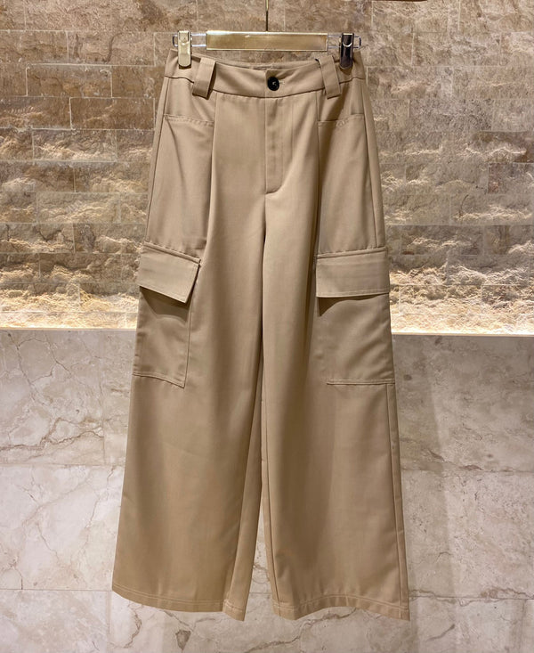 COBCP1001 (Loose Fit Cargo Pants) فضفاضة تناسب البضائع السراويل