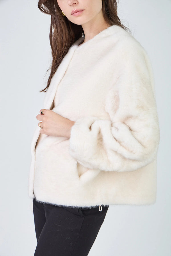 Colette Faux Fur Jacket سترة من الفرو الصناعي