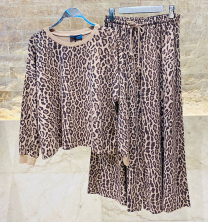CWM53903/905 Oversized Leopard Print Sweater and Pants Set - Brown Loft