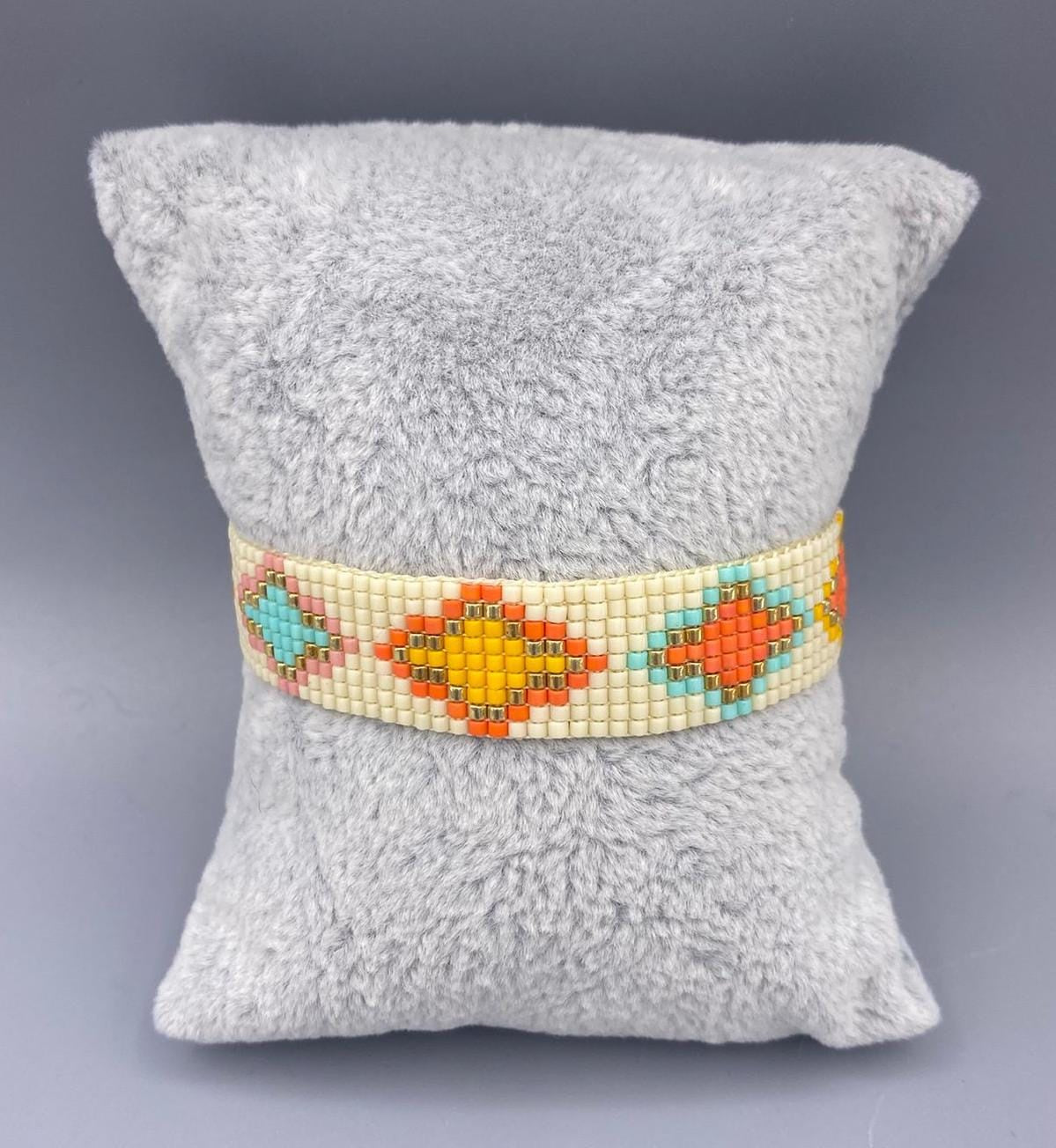 Color Gems B-11316 Braided Thread Bracelet - Brown Loft