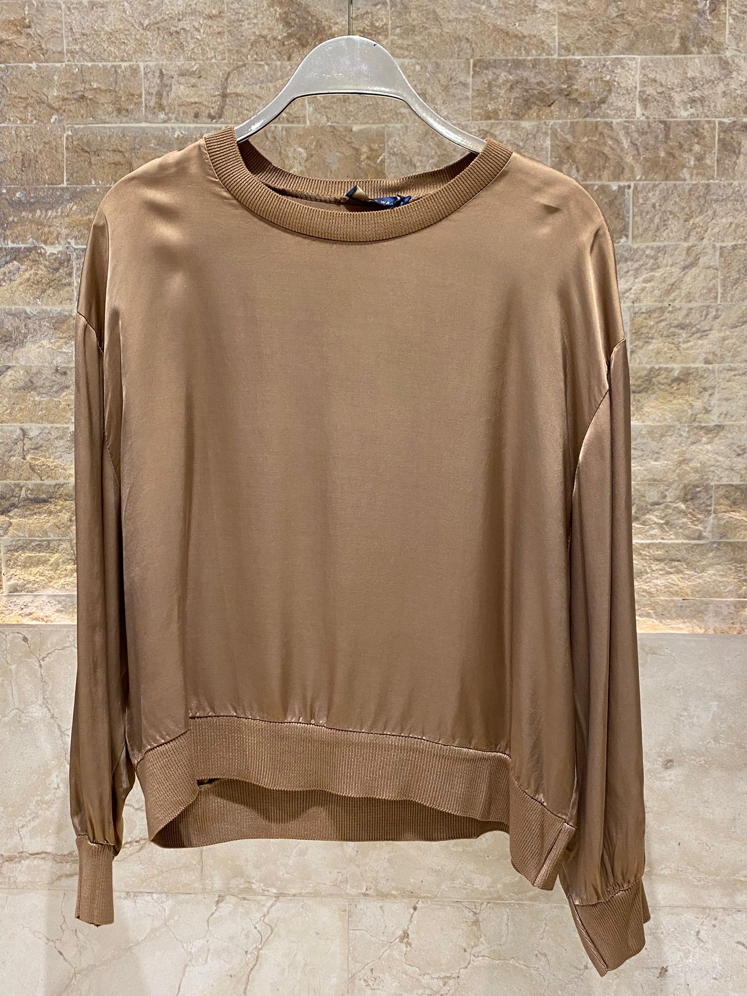 Oversized Satin Top – DB13993VS - Brown Loft