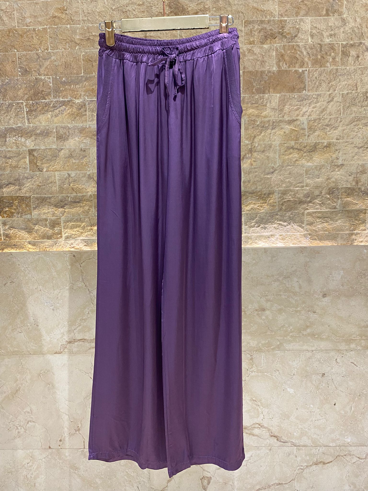 DB14570VS Wide Leg Satin Pants بنطلون ساتان واسع الساق - Brown Loft