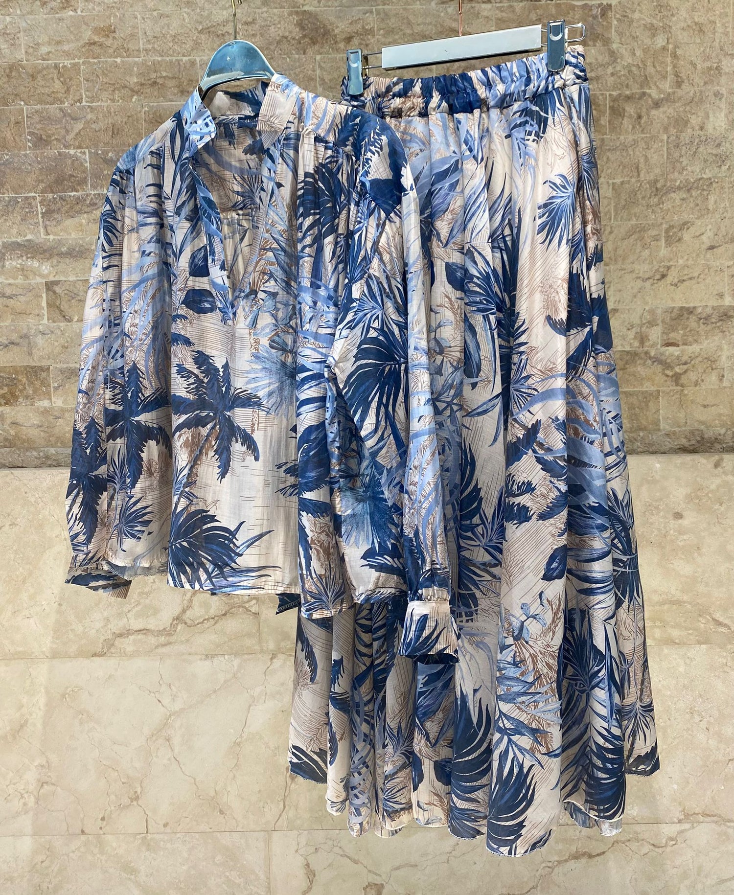 DB2658/7515 Palm Leaf Patterned Oversized Top بلوزة واسعة بنقشة أوراق النخيل