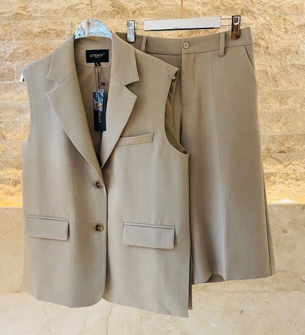 G26012 SET Tailored Vest and Bermuda Short سترة مصممة خصيصًا وشورت برمودا