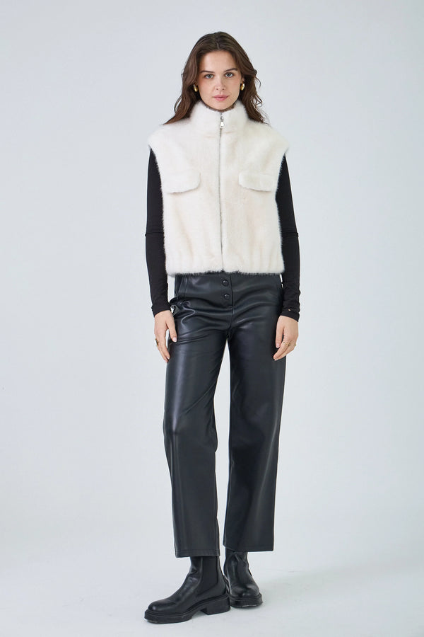 Gaby Faux Fur Vest سترة من الفرو الصناعي