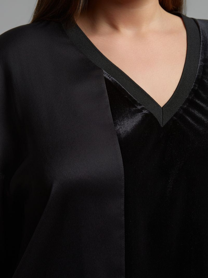Velvet Top with Lace Detail 8601.1037