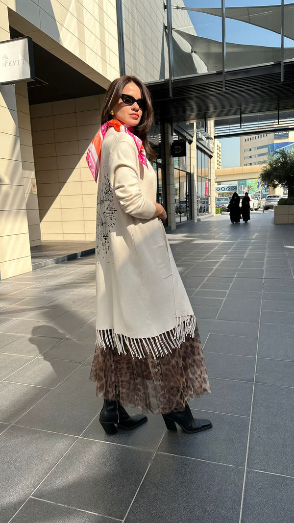 31934 (KNITWEAR CARDIGAN BEIGE) سترة صوفية تريكو مع شراشيب بيج