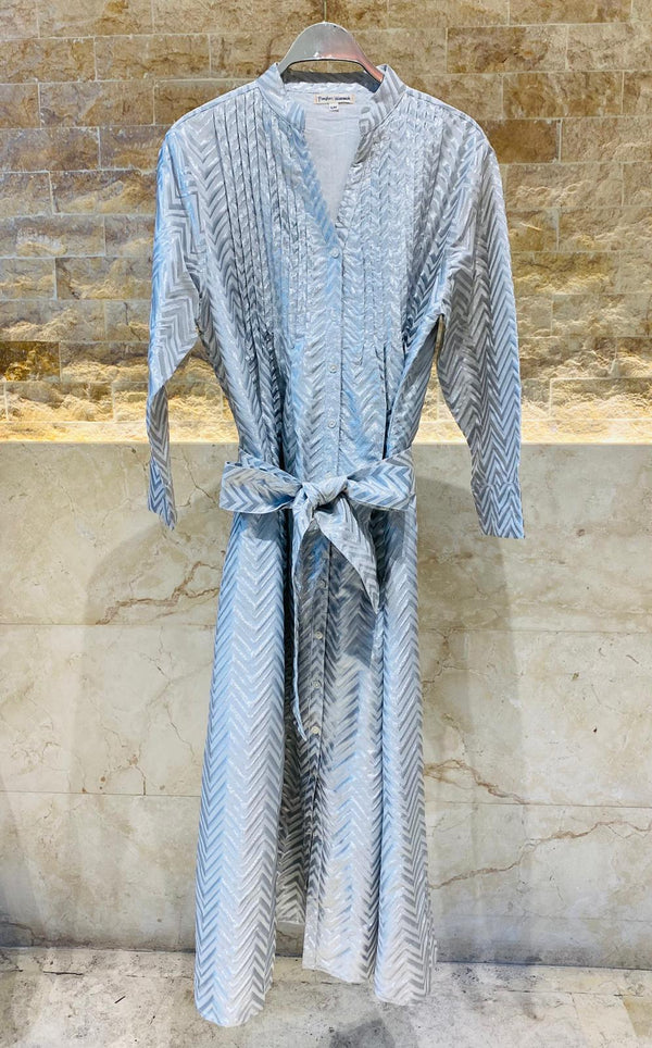 فستان مزين بأزرار متعرجة - 122