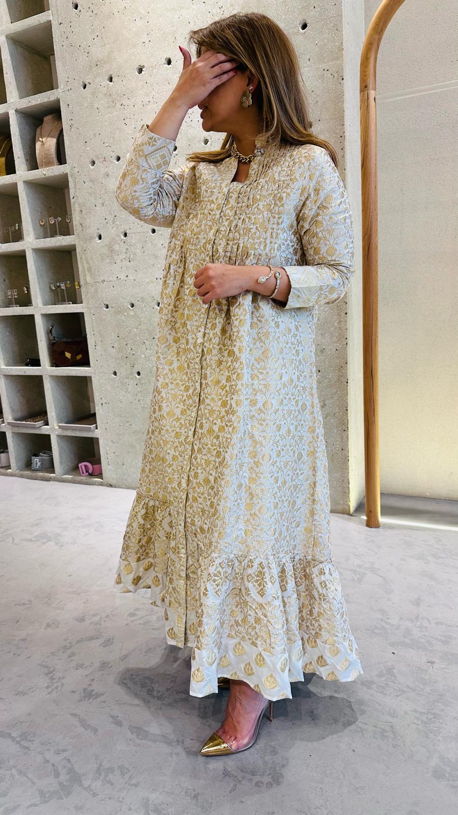 Flower Embossed Dress - 122 - Brown Loft
