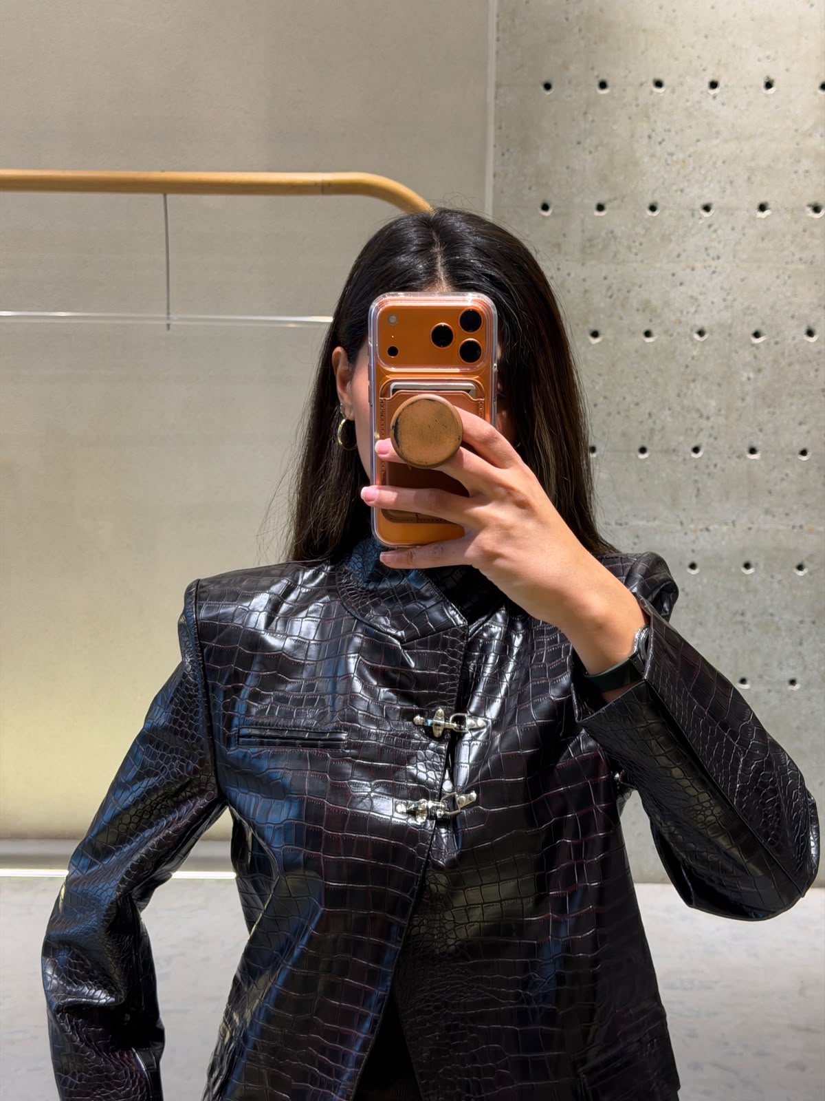 Croc-effect jacket with high collar U512611