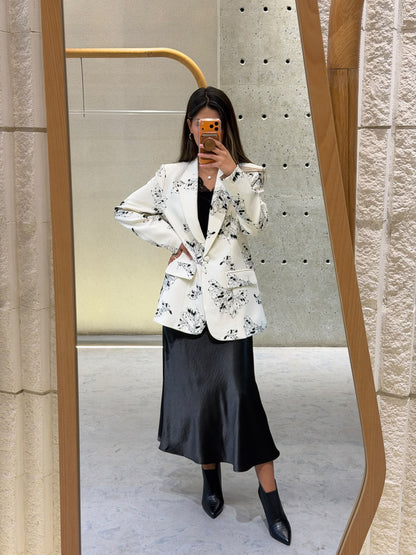 Printed blazer jacket with notched lapel and welt pockets C30193