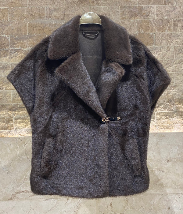 Jackie سترة كبيرة الحجم من الفرو الصناعي