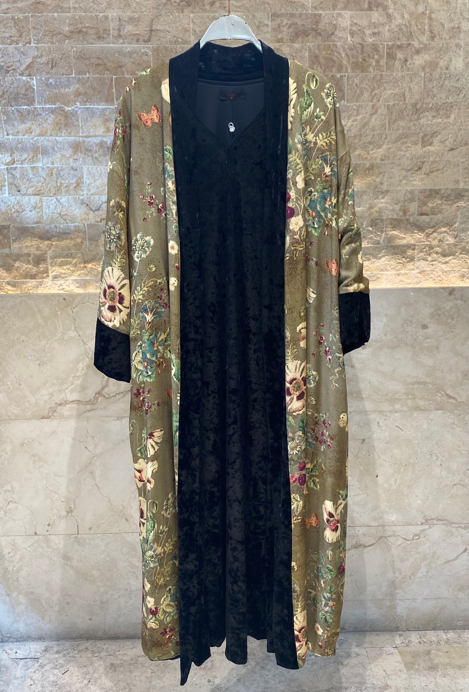 25583/2522 Scoop Neckline Velvet Long Sleeveless Dress with Floral Kimono - Brown Loft