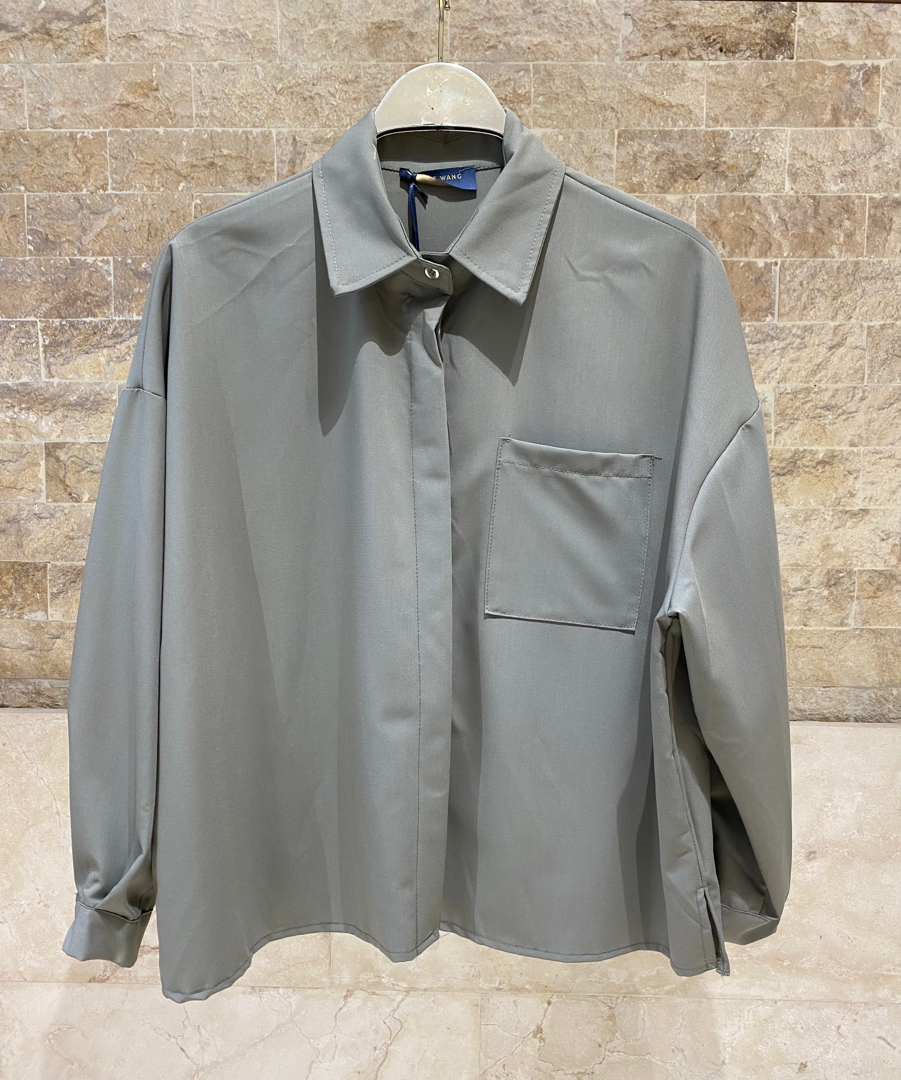Oversized Pleated Back Shirt DB13890