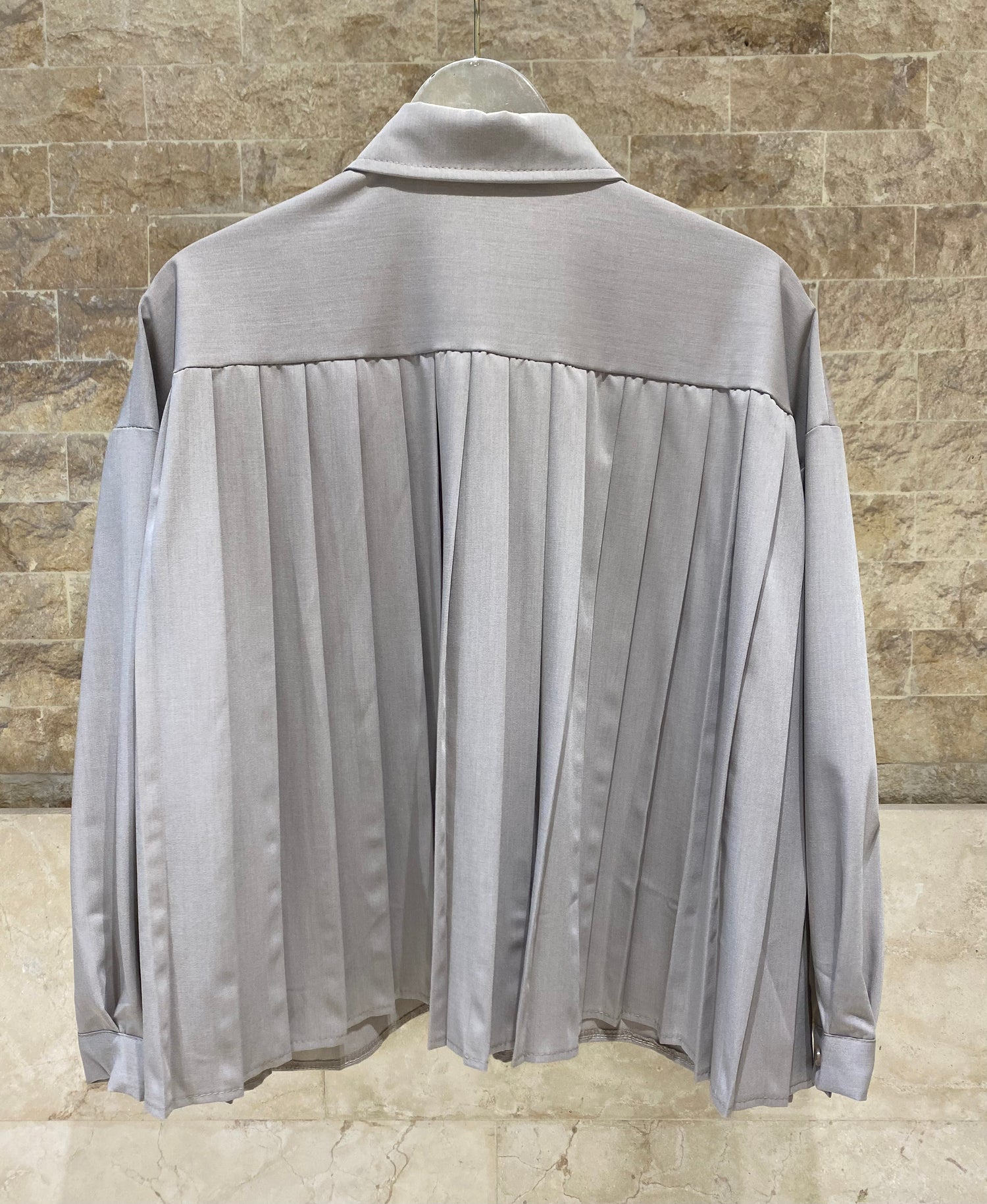 Oversized Pleated Back Shirt DB13890