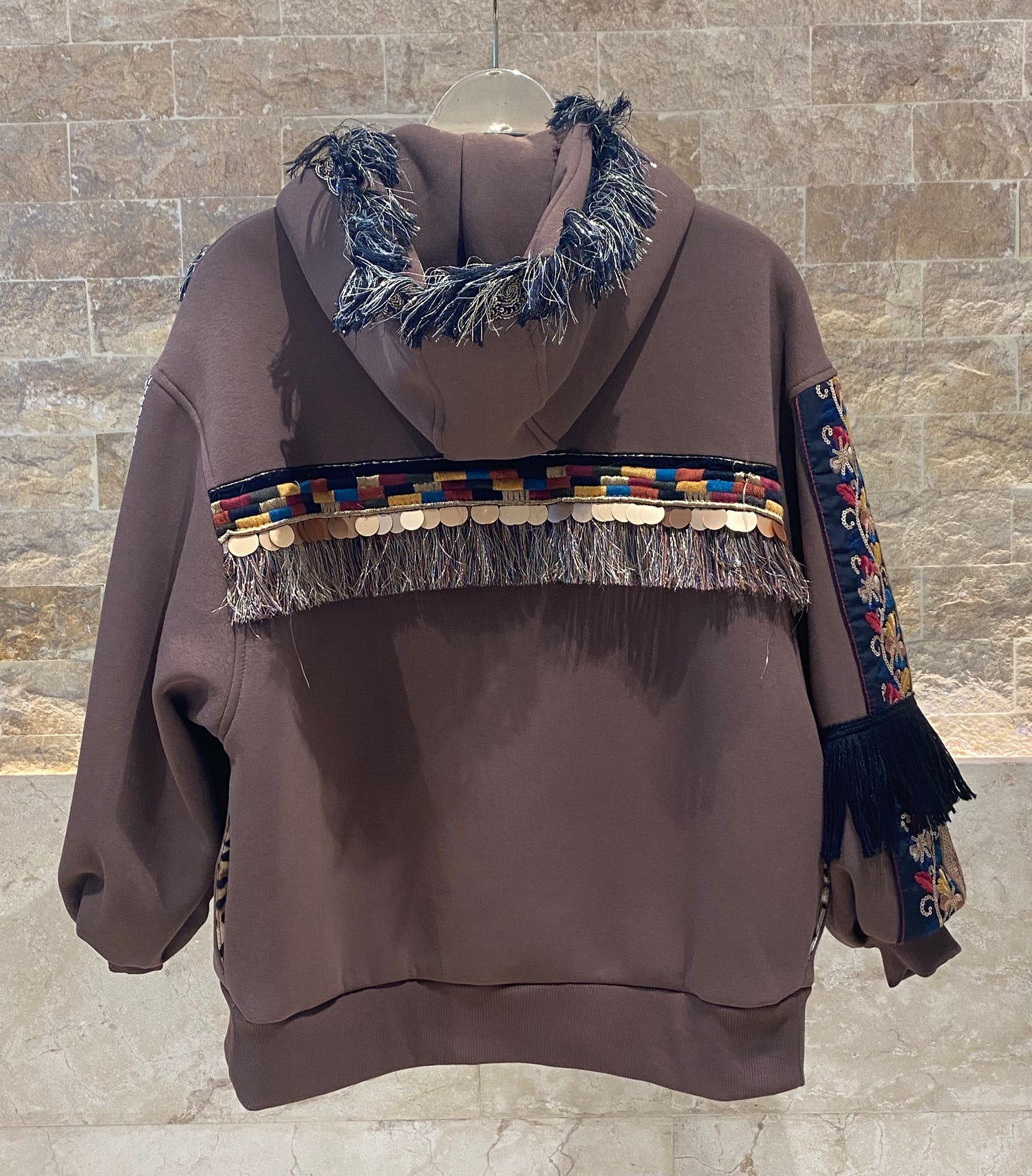 سترة رياضية بغطاء رأس وسحاب 35439
