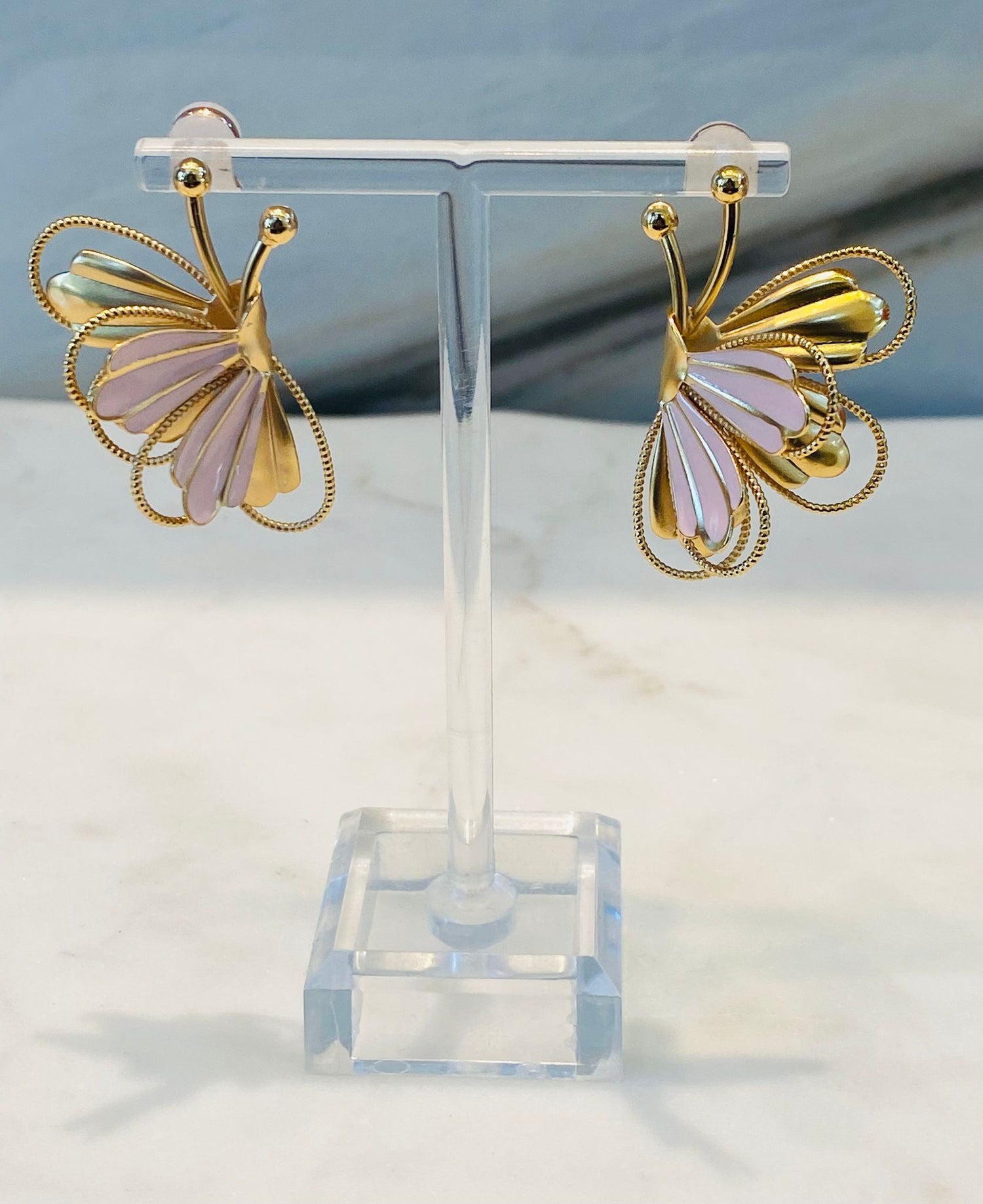 Iris Earrings أقراط الفراشة