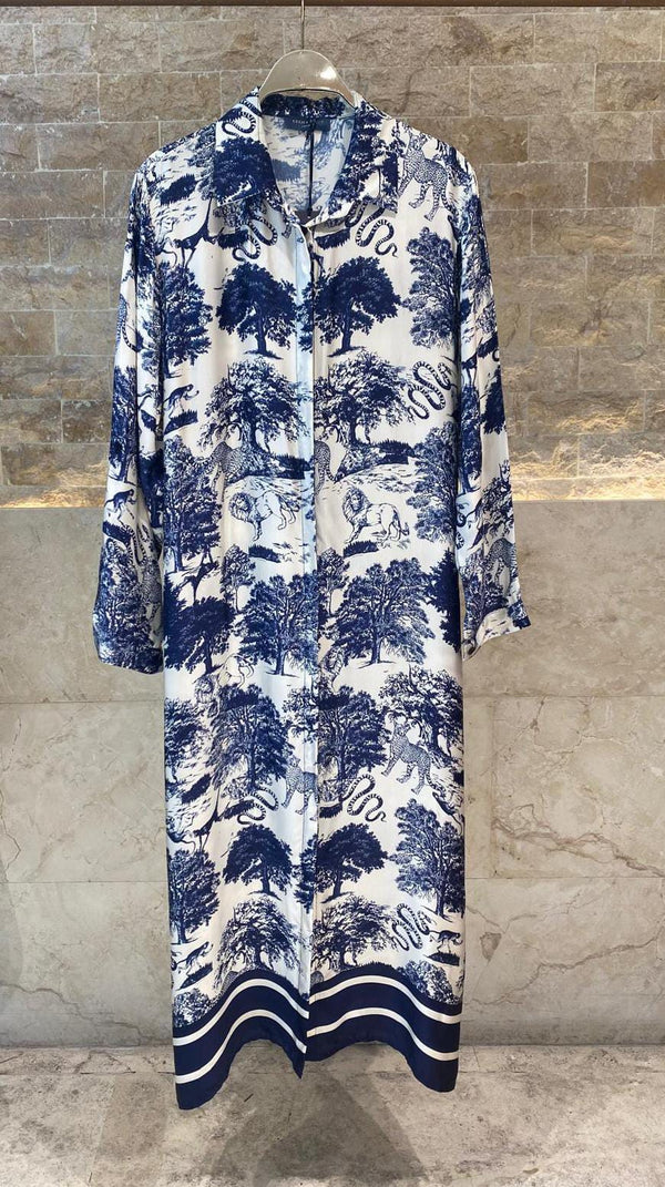 KD6255VS  Safari Print Oversized Satin Long Dressفستان طويل من الساتان بطبعات سفاري