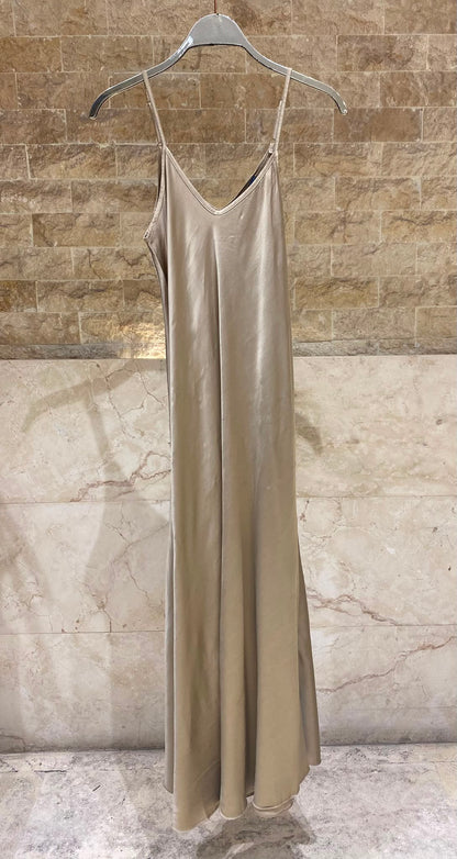KD7505VS-2 Satin Sleeveless Dress فستان ساتان بدون أكمام