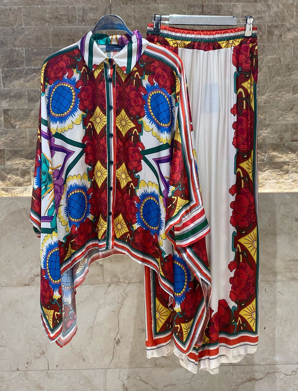 KD8737 Rouge طبعة كبيرة الحجم الساتان كيب قميص والسراويل طقم