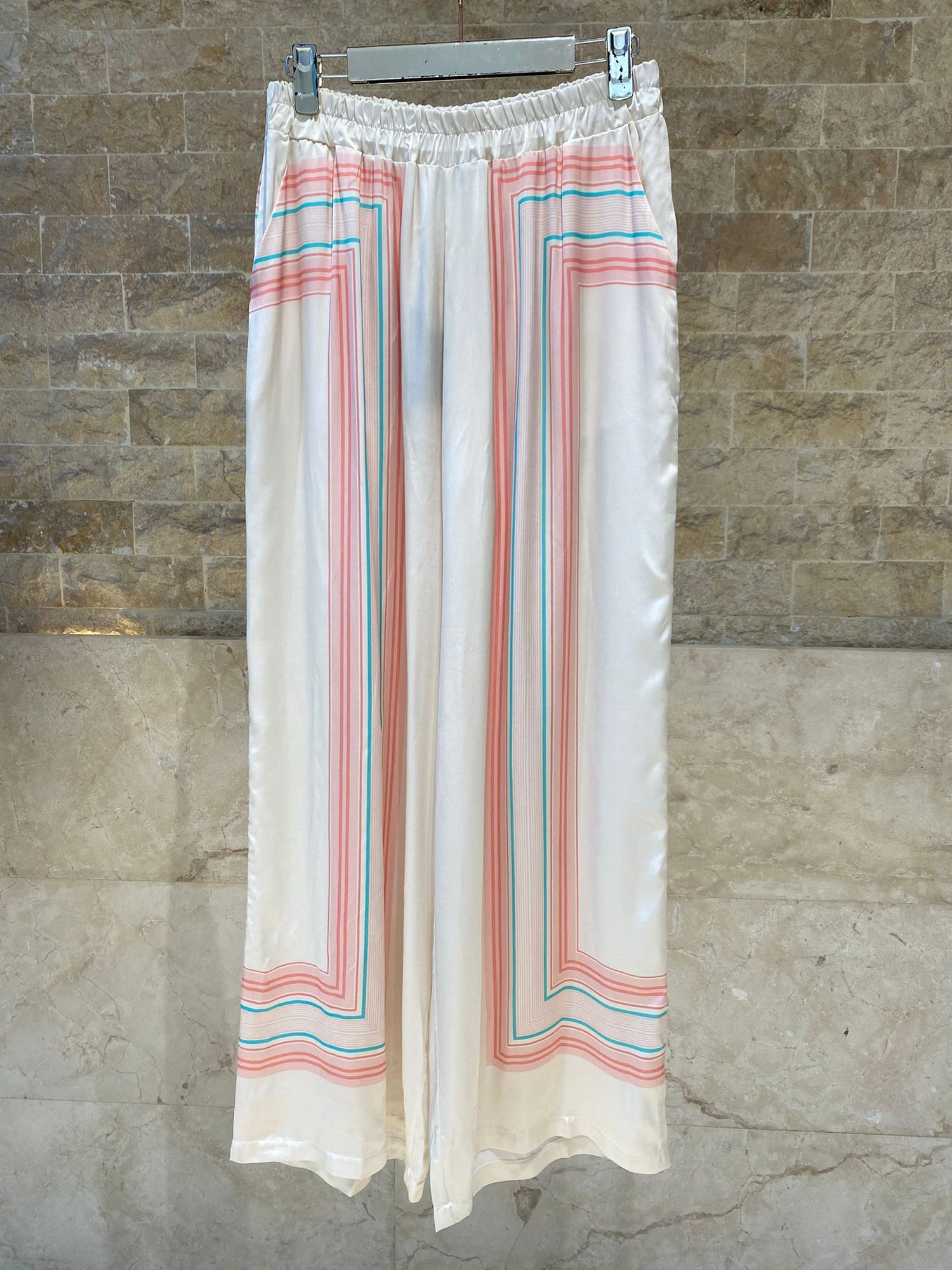 KD8871/9099-7 Ticking Stripe Satin Cape Shirt and Pants قميص وبنطال من الساتان المخطط - Brown Loft