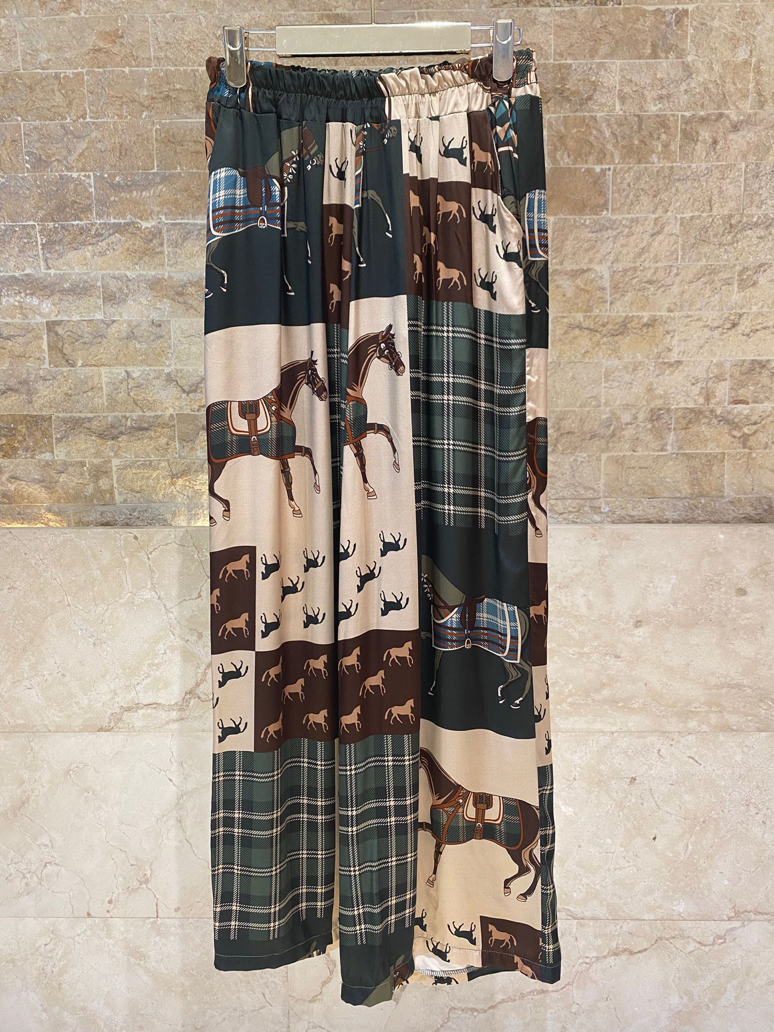 KD9966/6637-30 Equestrian Printed Satin Top and Pants - Brown Loft